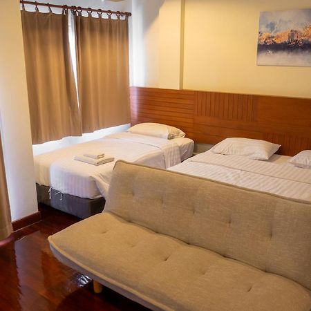 Hotel Baan Chuan Chom Pattaya Exterior foto