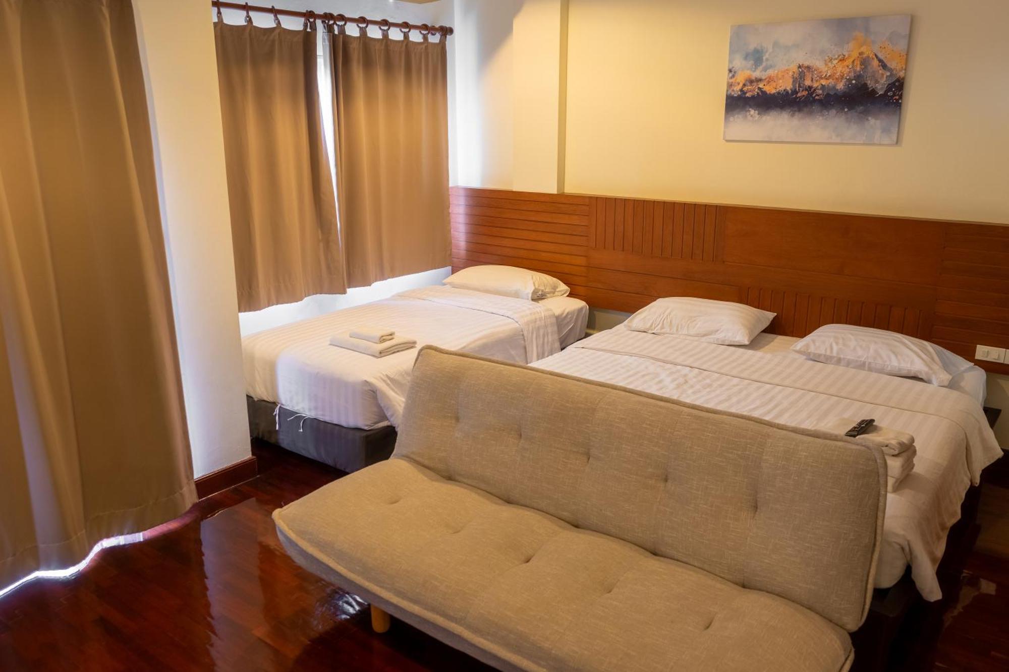 Hotel Baan Chuan Chom Pattaya Exterior foto